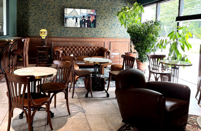 Salon Biscuiterie de Mr Laurent - canapé et fauteuils Rochembeau