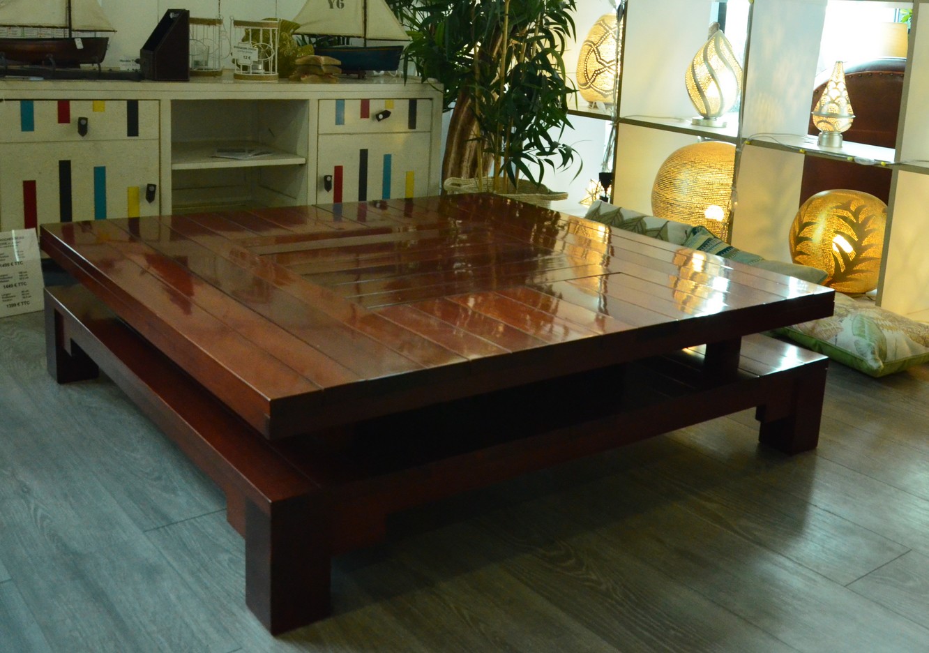 Table basse carré de salon en bois massif