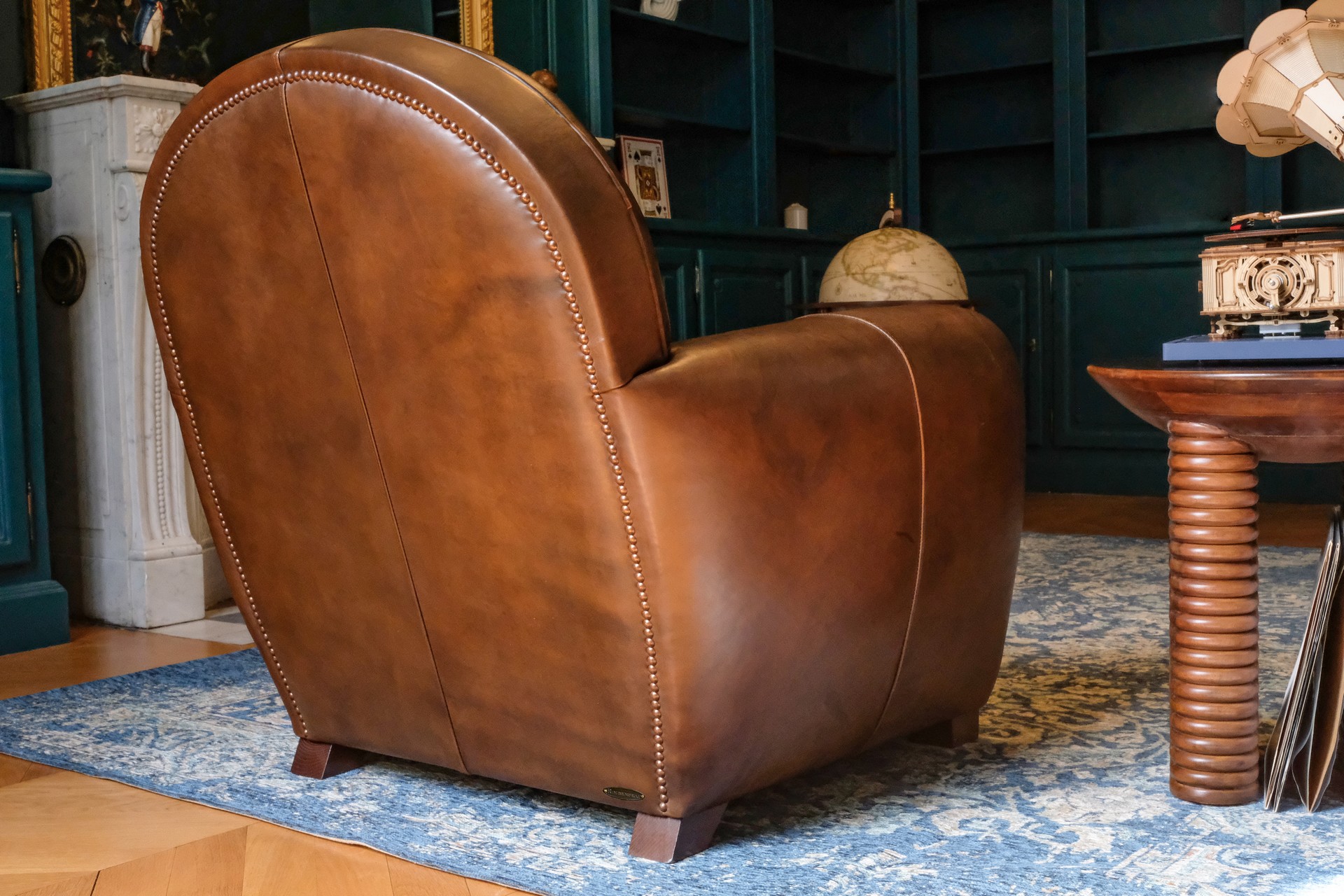 Dos du fauteuil Club Newquay : clous de tapissier
