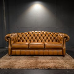 Canapé Chesterfield 3 places COOK Dossier Rond