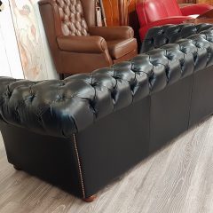 Canapé Chesterfield LENNON capitons noir 3 places