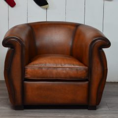 Fauteuil Club BIRMINGHAM - Marron foncé E1 / Finition E8 - coussin plume - Extérieur capitonnée