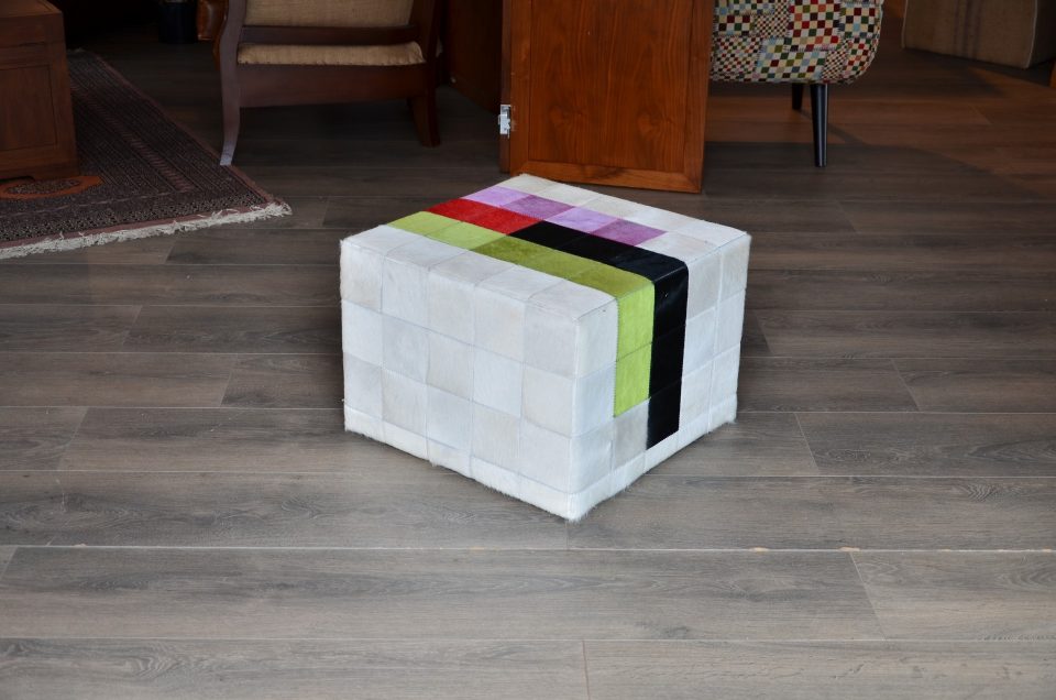 Pouf multicolore 